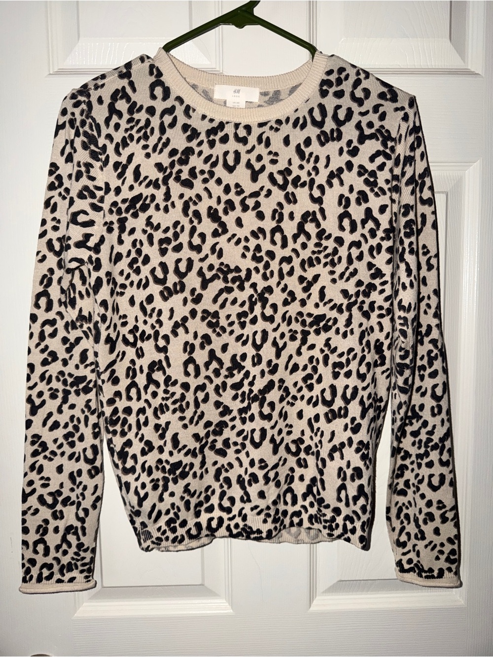 H&M Black and Beige Leopard Print Crew Sweater